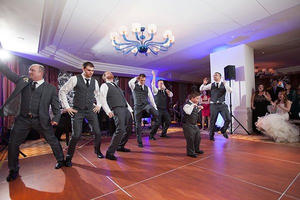 Elegant Winter Wedding at Hotel Monaco Baltimore || Richard and Tara Photography || Charm City Wed || www.charmcitywed.com