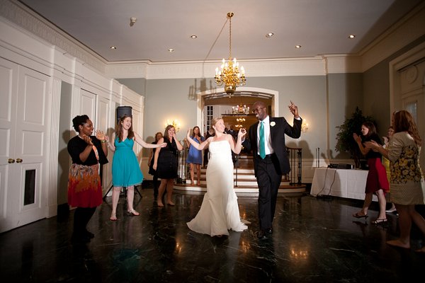 Glenview Mansion Wedding || Sarah Bradshaw Photography || Charm City Wed || www.charmcitywed.com Glenview Mansion Wedding || Sarah Bradshaw Photography || Charm City Wed || www.charmcitywed.com