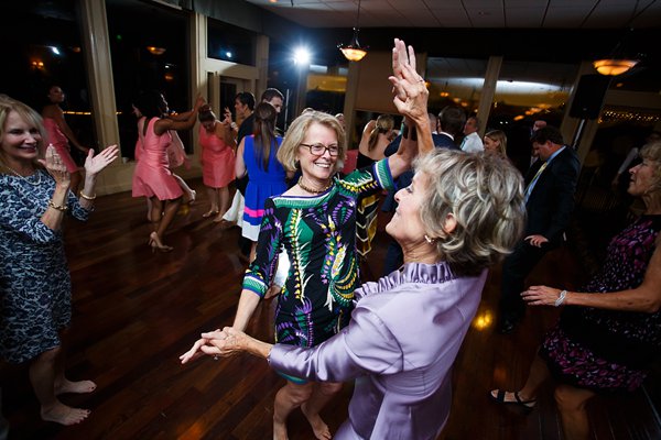 Hunt Valley Golf Club Wedding Photos  ||   Cinematic by David M  ||  Charm City Wed  ||   www.charmcitywed.com