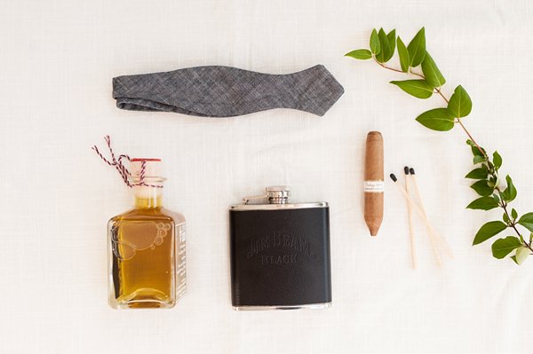 Historic Kent Manor Inn Wedding Styled Shoot  ||  Jenna Shriver Photography  ||  Charm City Wed  ||  www.charmcitywed.com