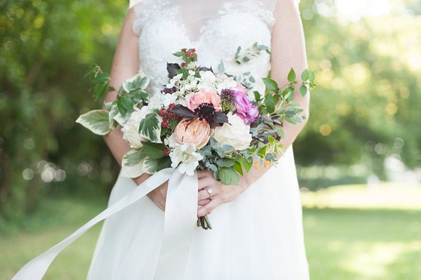 Historic Kent Manor Inn Wedding Styled Shoot  ||  Jenna Shriver Photography  ||  Charm City Wed  ||  www.charmcitywed.com