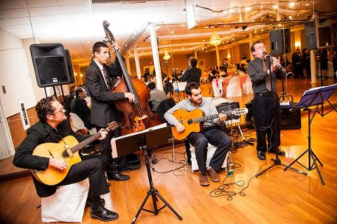 Picnic-style Korean Wedding in Baltimore  ||  Robin Shotola Photography  ||  Charm City Wed  ||   www.charmcitywed.com