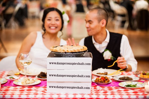 Picnic-style Korean Wedding in Baltimore  ||  Robin Shotola Photography  ||  Charm City Wed  ||   www.charmcitywed.com