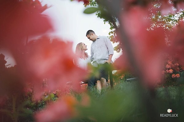 Liriodendron Mansion Engagement Photos || Eddie Winter for Readyluck || Charm City Wed || www.charmcitywed.com Liriodendron Mansion Engagement Photos || Eddie Winter for Readyluck || Charm City Wed || www.charmcitywed.com