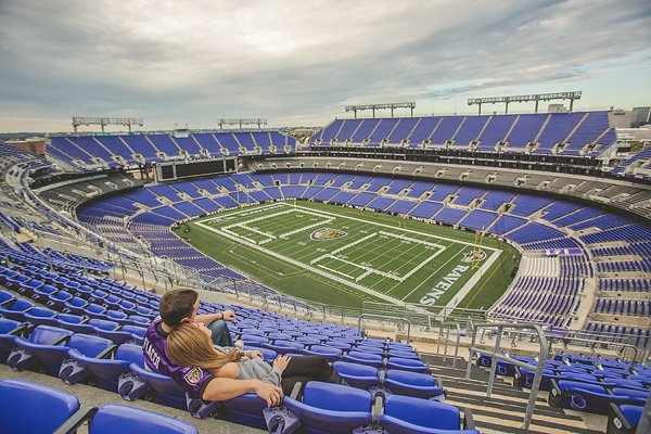Ravens Engagement Session  ||  Richard Barlow Photography  ||  Charm City Wed  ||  www.charmcitywed.com
