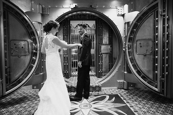 Westminster Hall Wedding Photos || Love Life Images || Charm City Wed || www.charmcitywed.com Westminster Hall Wedding Photos || Love Life Images || Charm City Wed || www.charmcitywed.com