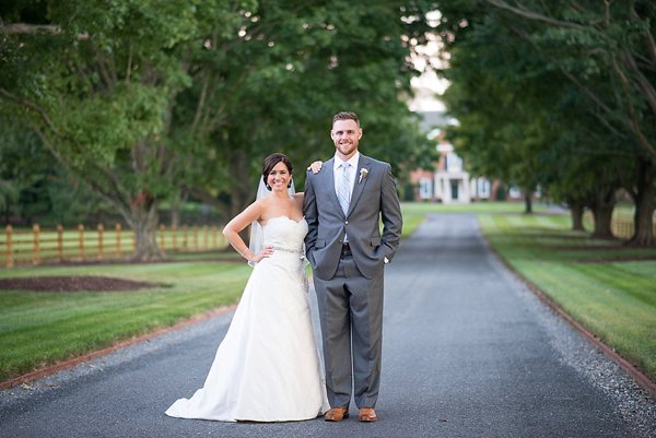 Wedding at the Aspen Wye River  ||   Emily Clack Photography  ||  Charm City Wed   ||   www.charmcitywed.com