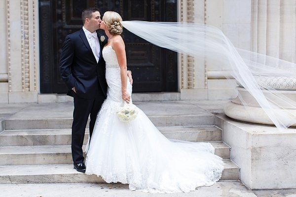 Belvedere Hotel Wedding Photos Baltimore, MD  ||   Katie Nesbitt Photography    ||  Charm City Wed  ||  www.charmcitywed.com