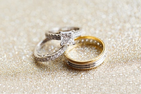 Belvedere Hotel Wedding Photos Baltimore, MD  ||   Katie Nesbitt Photography    ||  Charm City Wed  ||  www.charmcitywed.com