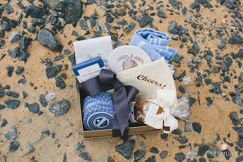 Seaside Styled Shoot - Chesapeake Bay Beach Club Wedding  ||  Readyluck  ||  Intrigue  ||  Charm City Wed  ||  www.charmcitywed.com