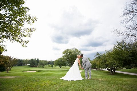 Country Club of Maryland Wedding  ||  Carly Fuller Photography  ||  Charm City Wed  ||   www.charmcitywed.com