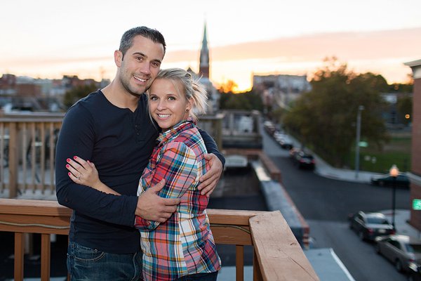 Crabby Baltimore Engagement Photos || Anna Grace Photography || Charm City Wed || www.charmcitywed.com Crabby Baltimore Engagement Photos || Anna Grace Photography || Charm City Wed || www.charmcitywed.com