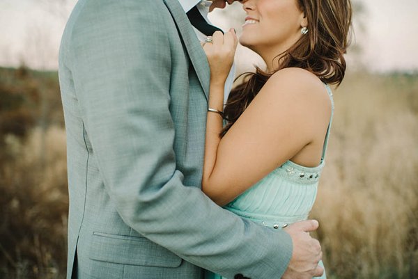 Ellicott City Anniversary Session  ||   Renee Hollingshead Photography  ||  Charm City Wed  ||  www.charmcitywed.com