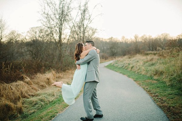 Ellicott City Anniversary Session  ||   Renee Hollingshead Photography  ||  Charm City Wed  ||  www.charmcitywed.com