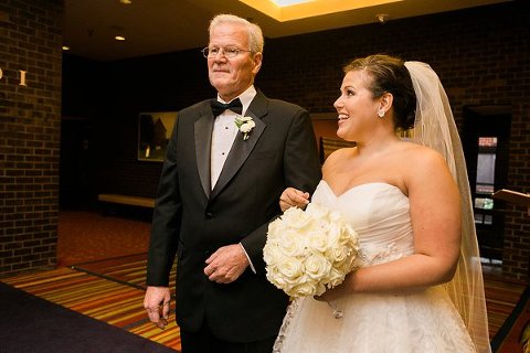 Hunt Valley Inn Wyndham Wedding Photos  ||   Kirsten Marie Photography  ||  Charm City Wed  ||  www.charmcitywed.com