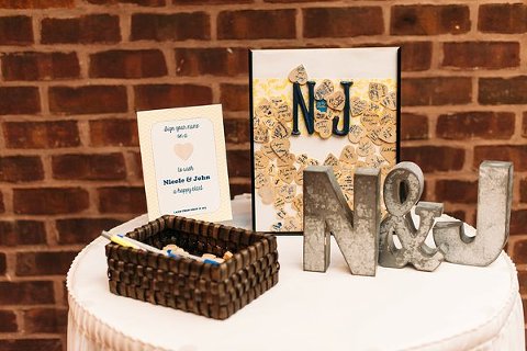 Hunt Valley Inn Wedding Photos  ||   Kirsten Marie Photography  ||  Charm City Wed  ||  www.charmcitywed.com