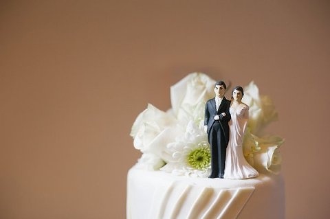 Book Themed Wedding - Legg Mason Building Wedding  ||  Meghan Boyer Photography  ||  Lemon & Lime Event Design  ||  Charm City Wed  ||   www.charmcitywed.com