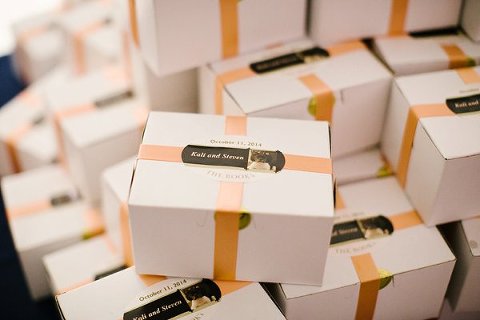 Book Themed Wedding - Legg Mason Building Wedding  ||  Meghan Boyer Photography  ||  Lemon & Lime Event Design  ||  Charm City Wed  ||   www.charmcitywed.com