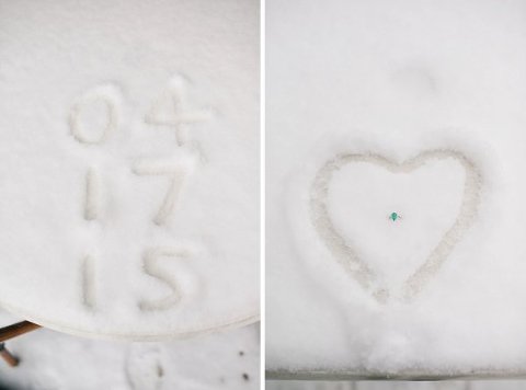 Snowy Annapolis Engagement Photos ||  Amanda Adams Photography  ||  Charm City Wed  ||  www.charmcitywed.com