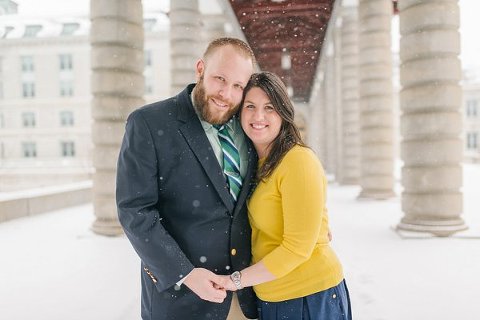 Naval Academy Engagement Photos ||  Amanda Adams Photography  ||  Charm City Wed  ||  www.charmcitywed.com