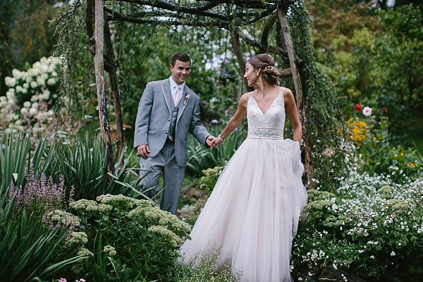 Union Mills Homestead Wedding  ||  James Garrett Photography  ||  Charm City Wed  ||  www.charmcitywed.com