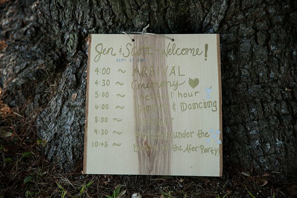 Waters Edge @ Marshy Point Wedding  ||  Borrowed Blue Photography  ||  Charm City Wed   ||   www.charmcitywed.com