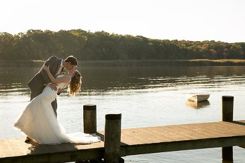 Waters Edge @ Marshy Point Wedding  ||  Borrowed Blue Photography  ||  Charm City Wed   ||   www.charmcitywed.com