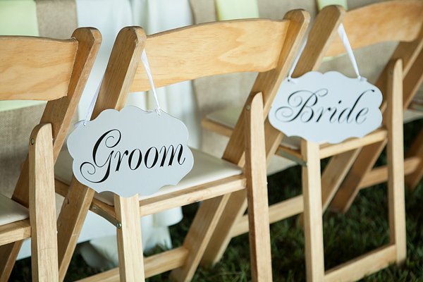 Waters Edge at Marshy Point Wedding  ||  Borrowed Blue Photography  ||  Charm City Wed   ||   www.charmcitywed.com