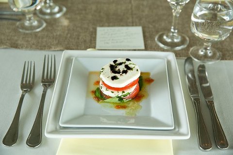 Waters Edge at Marshy Point Wedding  ||  Borrowed Blue Photography  ||  Charm City Wed   ||   www.charmcitywed.com