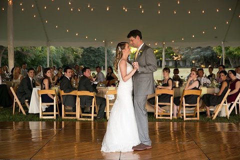 Waters Edge at Marshy Point Wedding  ||  Borrowed Blue Photography  ||  Charm City Wed   ||   www.charmcitywed.com