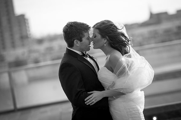 Baltimore Four Seasons Wedding || JFannon Photography || Charm City Wed || www.charmcitywed.com Baltimore Four Seasons Wedding || JFannon Photography || Charm City Wed || www.charmcitywed.com