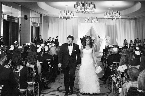 Baltimore Four Seasons Wedding  ||  JFannon Photography  ||  Charm City Wed  ||  www.charmcitywed.com