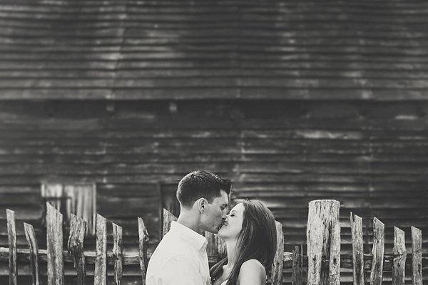 Historic London town Engagement Photos  ||  Richard Barlow Photography  ||  Charm City Wed  ||  www.charmcitywed.com