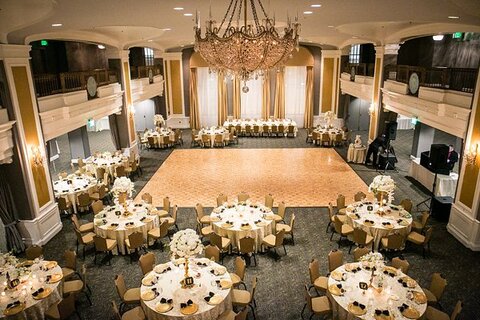 The Lord Baltimore Hotel Wedding Photos  ||  Artful Weddings  ||  Charm City Wed  ||  www.charmcitywed.com