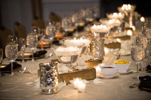 The Lord Baltimore Wedding Photos  ||  Artful Weddings  ||  Charm City Wed  ||  www.charmcitywed.com