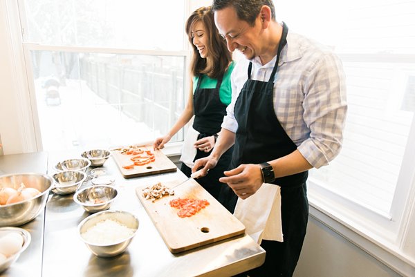 Maryland Cooking Class Engagement Session || Joy Michelle Photography || Charm City Wed || www.charmcitywed.com Maryland Cooking Class Engagement Session || Joy Michelle Photography || Charm City Wed || www.charmcitywed.com