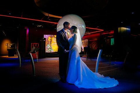 Maryland Science Center Wedding ||  Rachel Smith Photography  ||  Charm City Wed  ||  www.charmcitywed.com