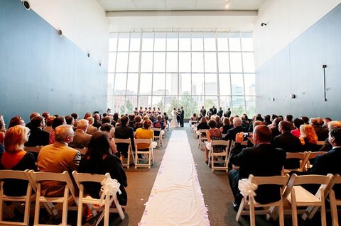 Maryland Science Center Wedding ||  Rachel Smith Photography  ||  Charm City Wed  ||  www.charmcitywed.com