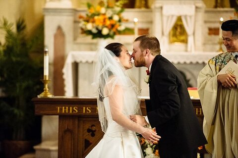 O's themed wedding  ||  Angel Kidwell Photography  ||  Charm City Wed  ||   www.charmcitywed.com