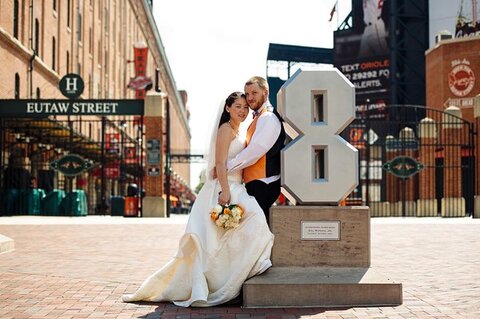 O's themed wedding  ||  Angel Kidwell Photography  ||  Charm City Wed  ||   www.charmcitywed.com