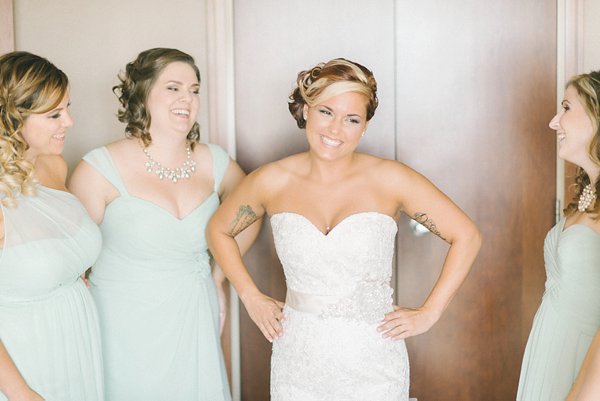 Overhills Mansion Wedding || Liz Fogarty Photography || Charm City Wed || www.charmcitywed.com Wedding Photos at Overhills Mansion || Liz Fogarty Photography || Charm City Wed || www.charmcitywed.com