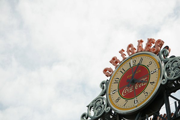 Same-Sex Orioles Themed Wedding  ||  Jennifer McMenamin Photography  ||  Charm City Wed  ||  www.charmcitywed.com