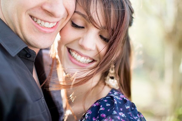 Woodsy Winter Engagement Photos  ||  Rachael Boer Photography  ||  Charm City Wed  ||  www.charmcitywed.com