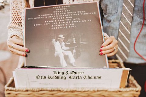 Fells Point Engagement Pics ||  Nessa K Photography  ||  Charm City Wed  ||  www.charmcitywed.com