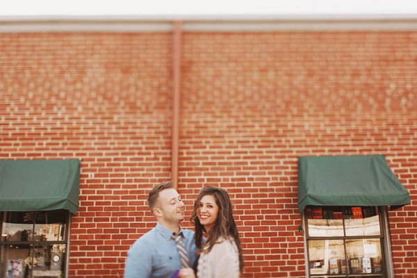 Fells Point Engagement Pics ||  Nessa K Photography  ||  Charm City Wed  ||  www.charmcitywed.com