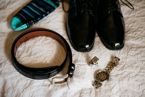 Linganore Winecellars Wedding  ||  Frozen in Time Photography  ||  Charm City Wed  ||  www.charmcitywed.com