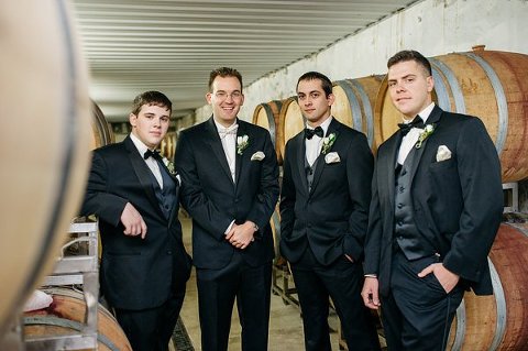 Linganore Winecellars Wedding  ||  Frozen in Time Photography  ||  Charm City Wed  ||  www.charmcitywed.com