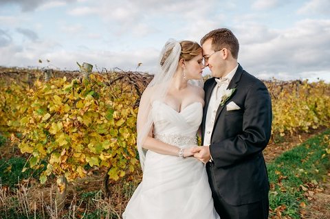 Linganore Winecellars Wedding  ||  Frozen in Time Photography  ||  Charm City Wed  ||  www.charmcitywed.com