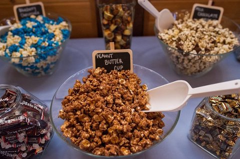 Linganore Winecellars Wedding  ||  Frozen in Time Photography  ||  Charm City Wed  ||  www.charmcitywed.com