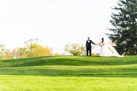 Sparrows Point Country Club Wedding  ||  Lauren C Photography  ||  Charm City Wed  ||   www.charmcitywed.com
